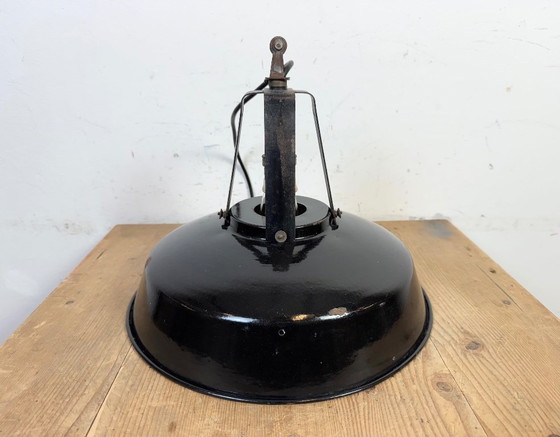Image 1 of Industriële Franse zwarte emaille hanglamp van MAZDA, jaren 60