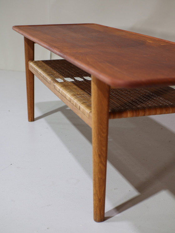 Image 1 of Tavolino da caffè Hans Wegner AT10 in legno di teak e rattan