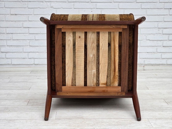 Image 1 of Fauteuil danois des années 1970, bois de teck, tissu d'ameublement en laine.