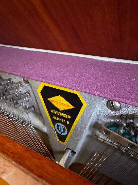 Pianoforte Bernstein – un particolare richiamo visivo con carattere – Credenze, Legno, Ottone (photo 7 of 15)