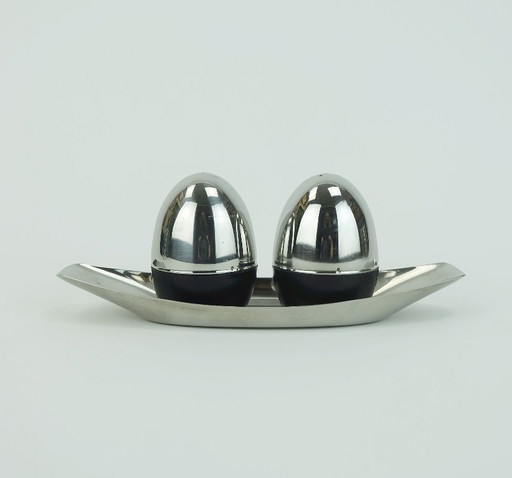 outstanding SET salt and pepper shaker by quist 1960s 70s space age pop art era