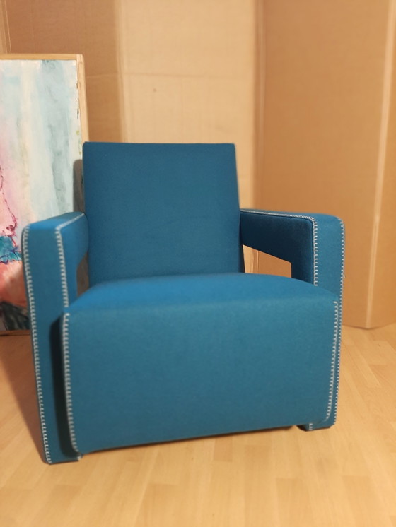 Image 1 of Cassina Utrecht 637, nueva, nunca usada, en tela de lana azul petróleo (serie 13L), costuras de caballo