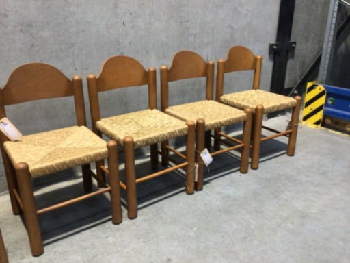 Set di quattro sedie da pranzo, in legno di frassino e paglia, Italia, anni '70.