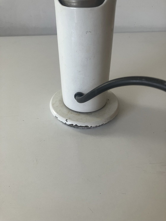 Miniflash Lampe Joe Colombo Oluce – Tischlampen, Metall (photo 3 of 15)
