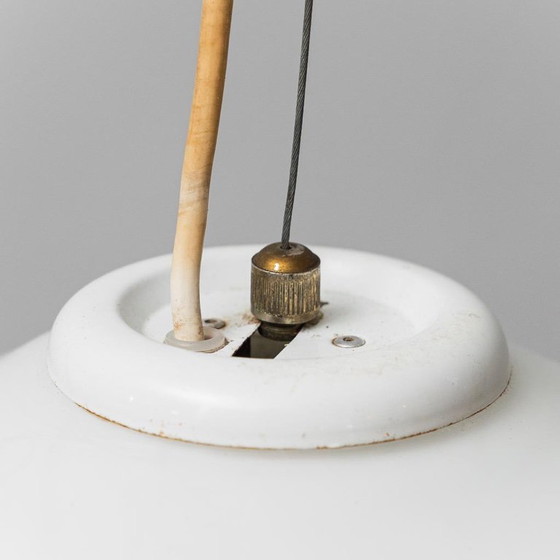 Image 1 of LAMPADA A SOSPENSIONE IN VETRO BIANCO ANNI ’70 VINTAGE MODERNARIATO