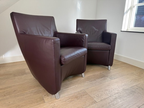 Image 1 of 2 fauteuils Leolux Dolcinea en cuir plumeux/violet