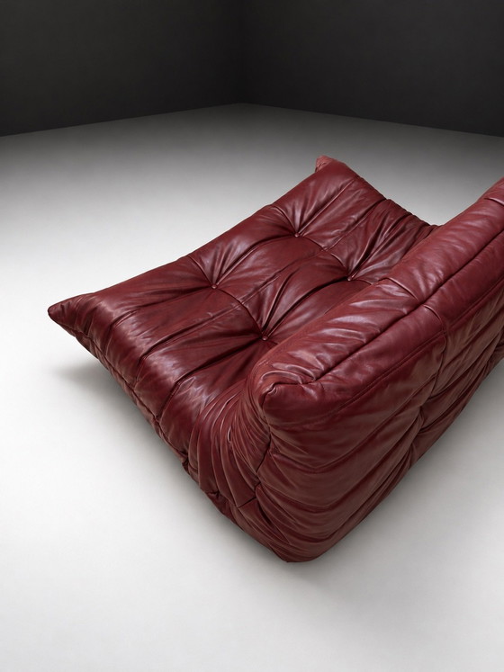 Togo Divani 2 posti Ligne Roset in pelle rosso bordeaux di Stolz (foto 9 di 11)