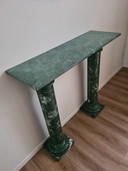 Mesa auxiliar de mármol