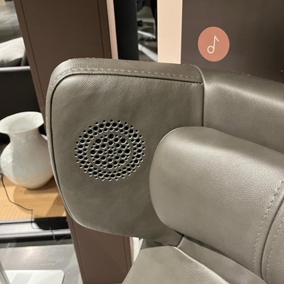 Conform Myplace with sound relaxfauteuil met hocker – Leather (photo 3 of 3)