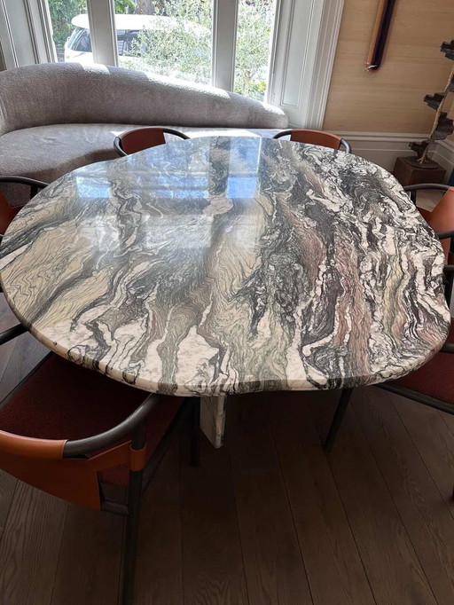 Tavolo da pranzo in marmo organico Cipollino