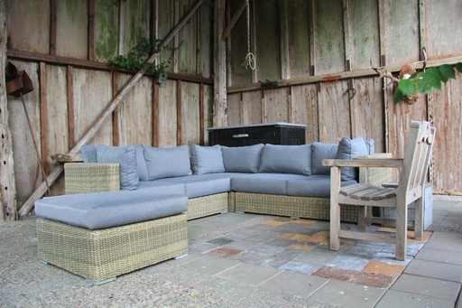 5-teilige Lounge-Garnitur aus Rattan mit Kissen