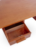 Grande scrivania vintage in legno di Eeka