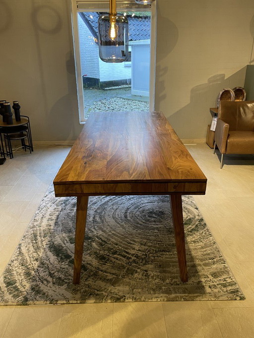 Feelings Vick dining table - 200x85