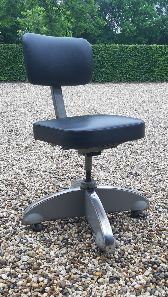 Image 1 of Chaise de bureau vintage 1950 Ahrend the Circle
