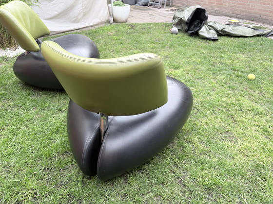 Image 1 of 2 Leolux Pallone "Pa" fauteuils