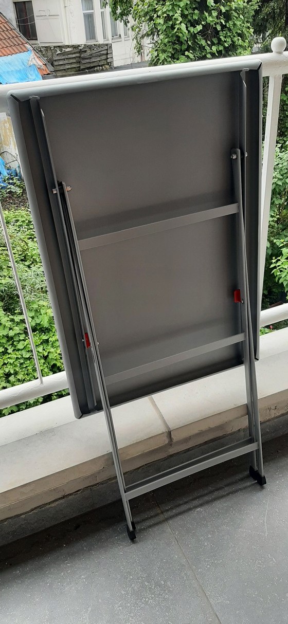 Image 1 of Conjunto de mesa plegable y 2 sillas plegables EMU