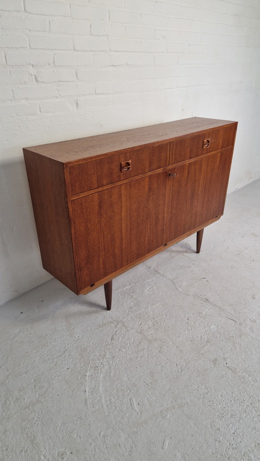 Dänisches Design-Highboard oder Kommode