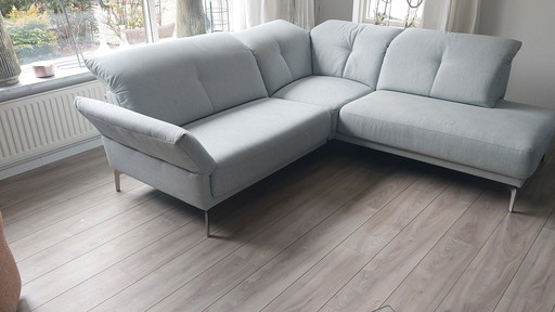 Elegante divano angolare di Movani