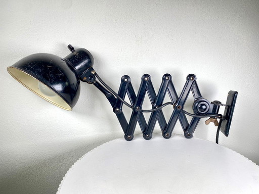 Vintage Kaiser Idell 6718 Scissor Lamp – Black Industrial Scissor Wall Lamp w/ Extendable Arm / Bauhaus Scissor Wall Lamp Black