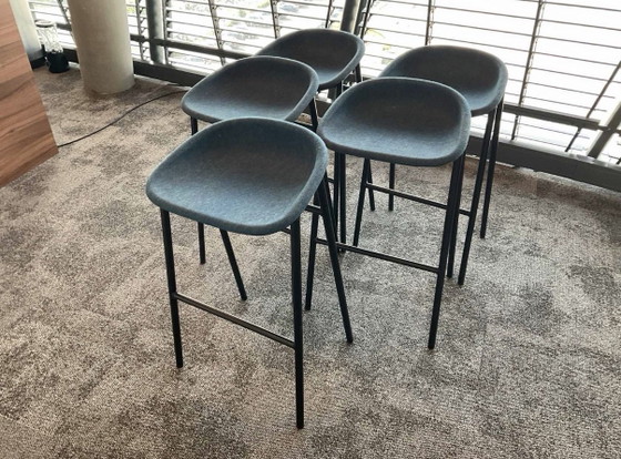 Set von 3 - DeVorm LJ 3 Barhocker dunkelgrau – De Vorm, Metall, Andere (photo 5 of 5)