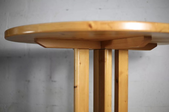 Image 1 of Charlotte Perriand (Sélection de) pour Les Arcs, Table en Pin, France, Circa 1960