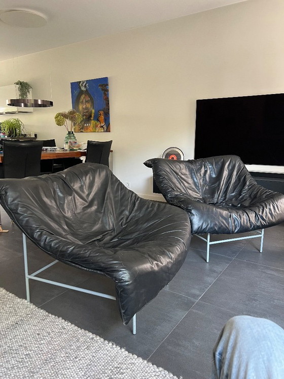 Image 1 of 2 chaises papillon Montis