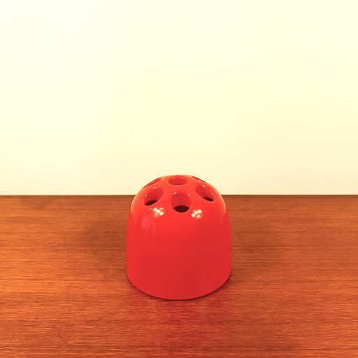 Dedalino pencil holder by Emma Gismondi Schweinberger for Artemide