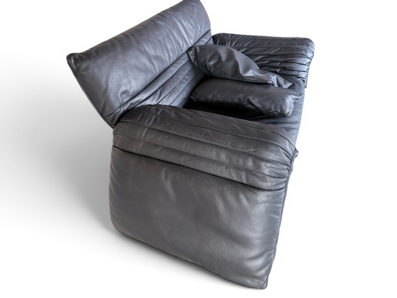 De Sede DS-142 – Designer sofa from a Swiss manufacturer – Leather, Metal (photo 3 of 11)