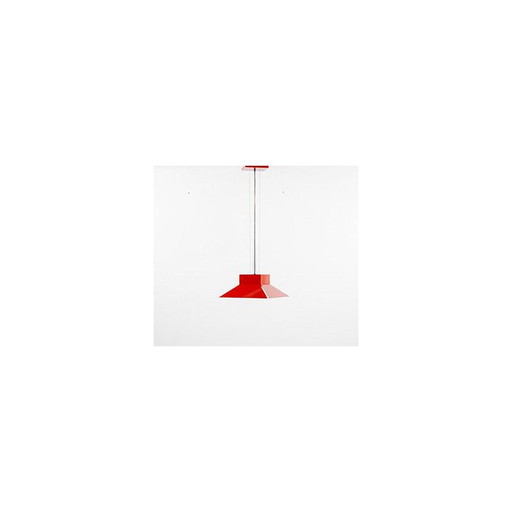 Paralume vintage in metallo smaltato rosso appeso a una lampada da soffitto rossa di Artimeta