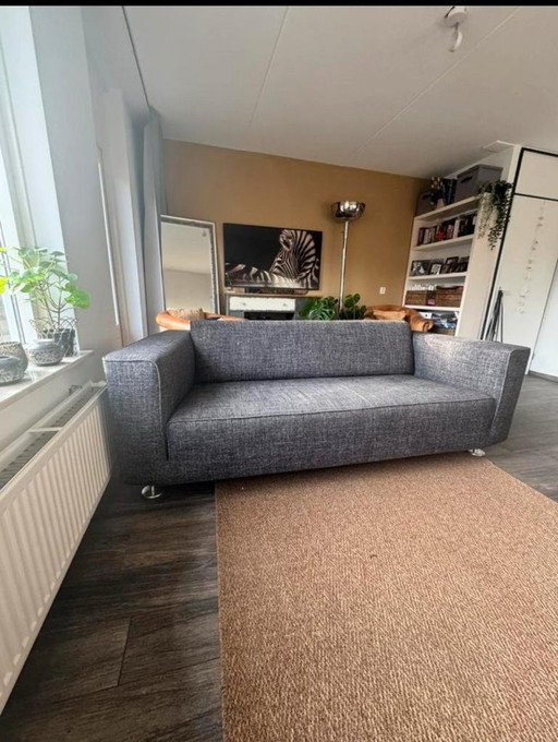 Canapé, modèle Blizz 2.5, disponible en stock, 2,5 personnes.