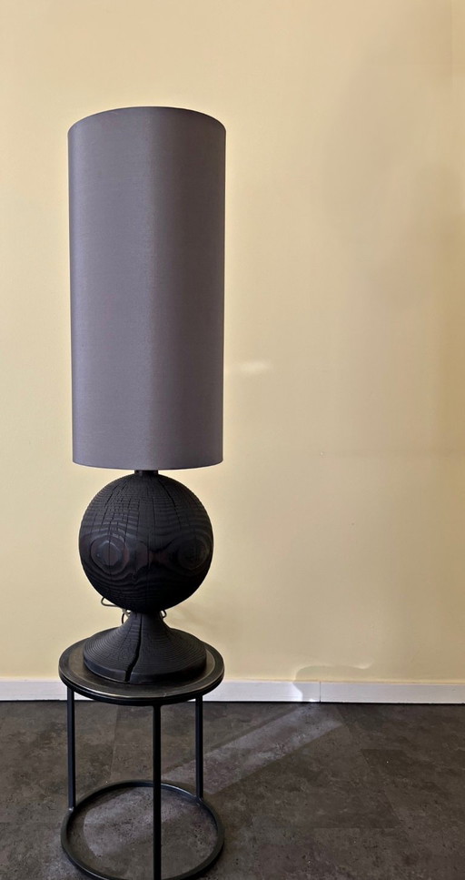 Lampada da tavolo MASSAI, lampada da terra di Lambert, legno di pino, seta, 30x100