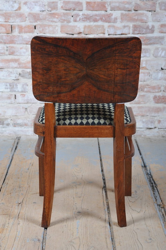 Set van vier gerestaureerde art-deco stoelen, beuken-, sparren- en walnootfineer, Tsjechisch, jaren 1920 (photo 13 of 16)