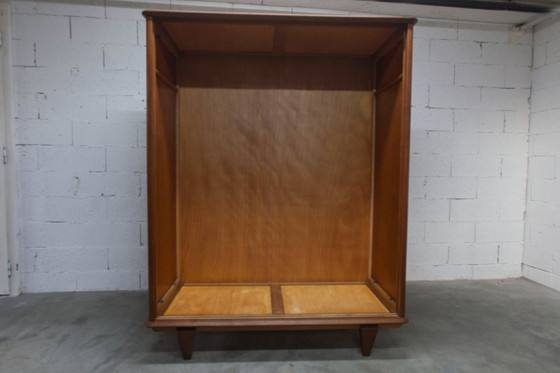 Image 1 of Jaren 30 kledingkast met schuifdeuren en een nieuw bovenblad