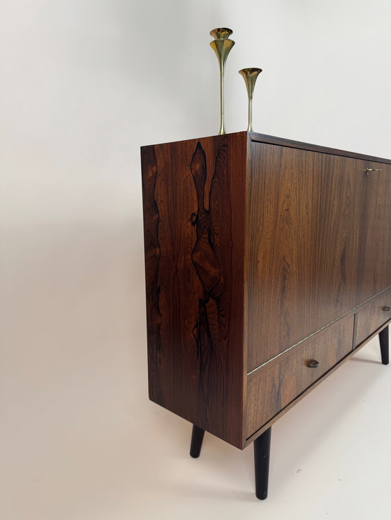 Image 1 of Armario de palisandro de mediados de siglo - Elegancia escandinava