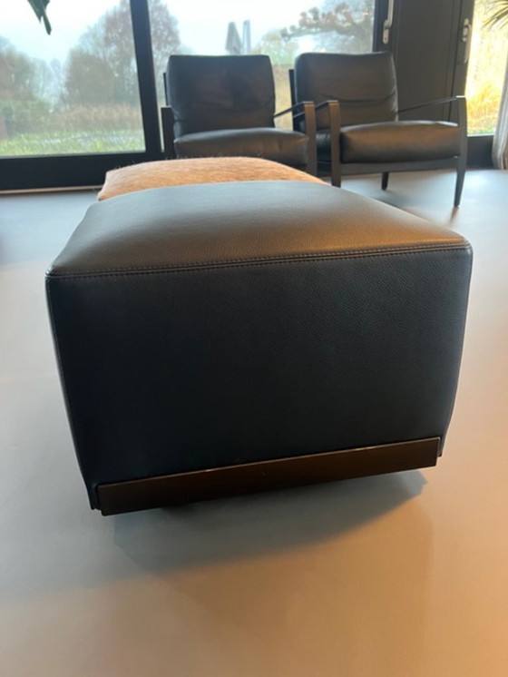 Image 1 of Pouf Minotti "West" colore beige e blu marine