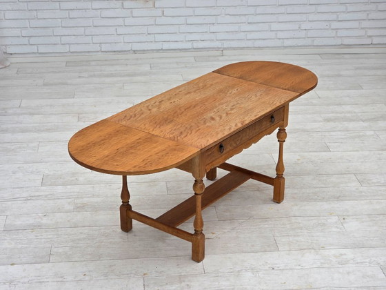 Image 1 of Años 70, mesa de centro danesa plegable, madera de roble, ratán, estado original.