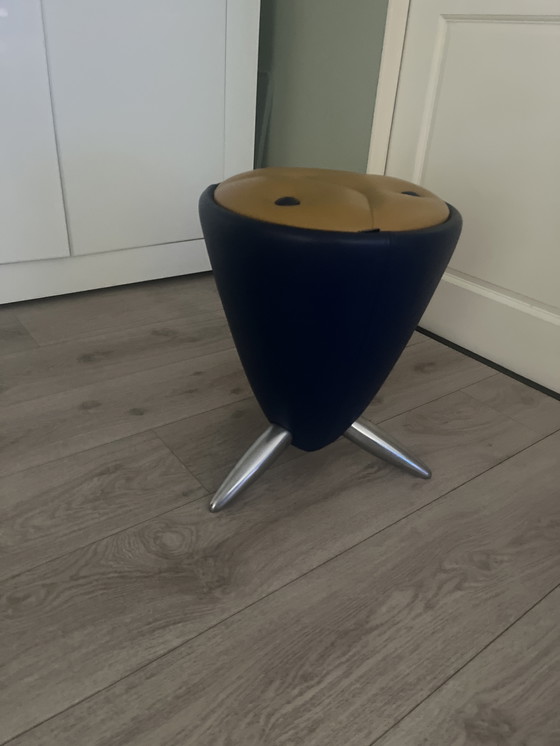 Image 1 of Leolux hocker