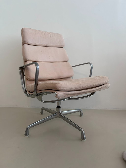 Herman Miller Vitra EA216 Lounge Chair