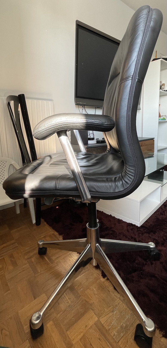 Image 1 of Sillón Herman Miller Equa Executive