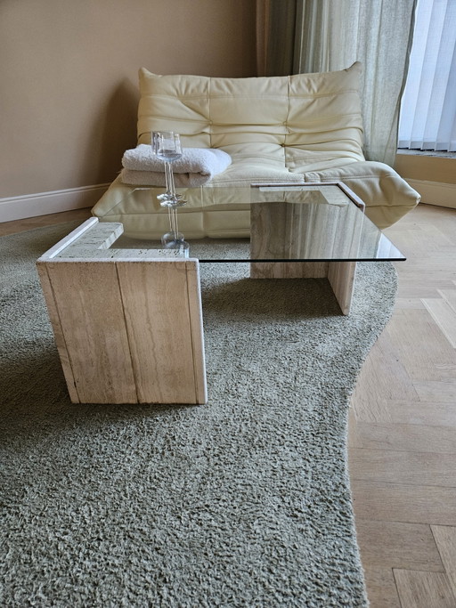 Salontafel in travertin met glas