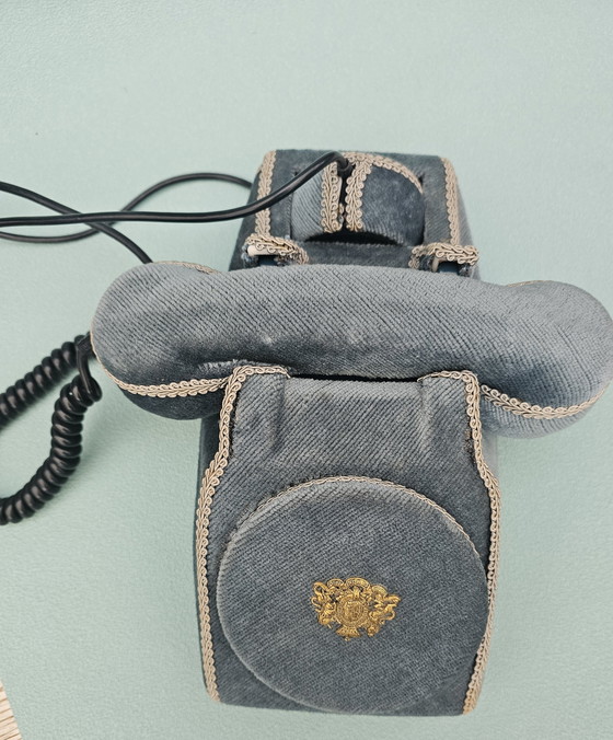 Image 1 of Teléfono Boudoir de Francia, terciopelo azul.