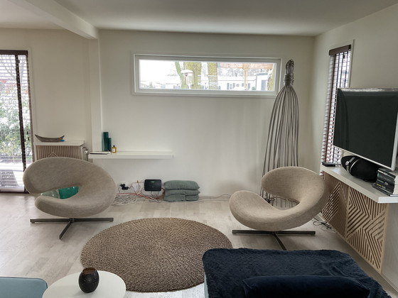 Image 1 of Roche Bobois Nuage design draaifauteul.