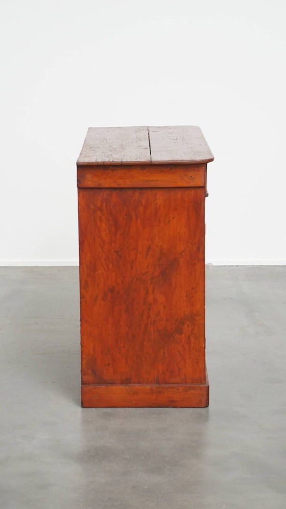 Image 1 of Armario antiguo de color rojo/marrón con 2 puertas y un cajón