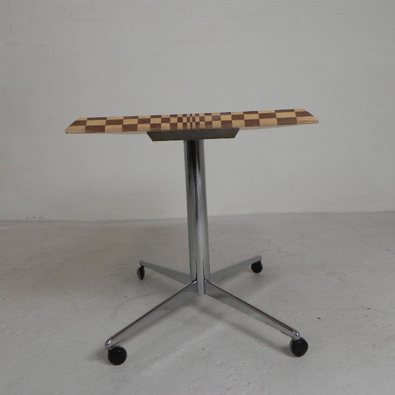 Image 1 of Salontafel opgebouwd uit honderden blokjes hout in een psychedelisch patroon, jaren 90