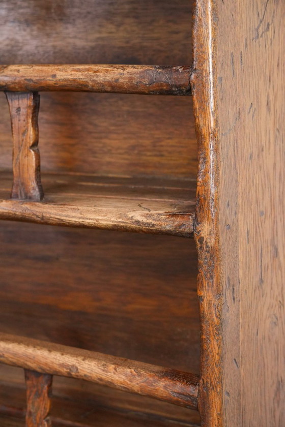 Image 1 of Cocina/alacena de madera de una casa de campo española de principios del siglo XX