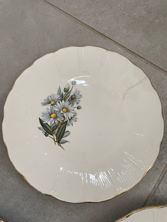 L'Amandinoise Flat and Deep Plate Set – Crockery (photo 4 of 10)