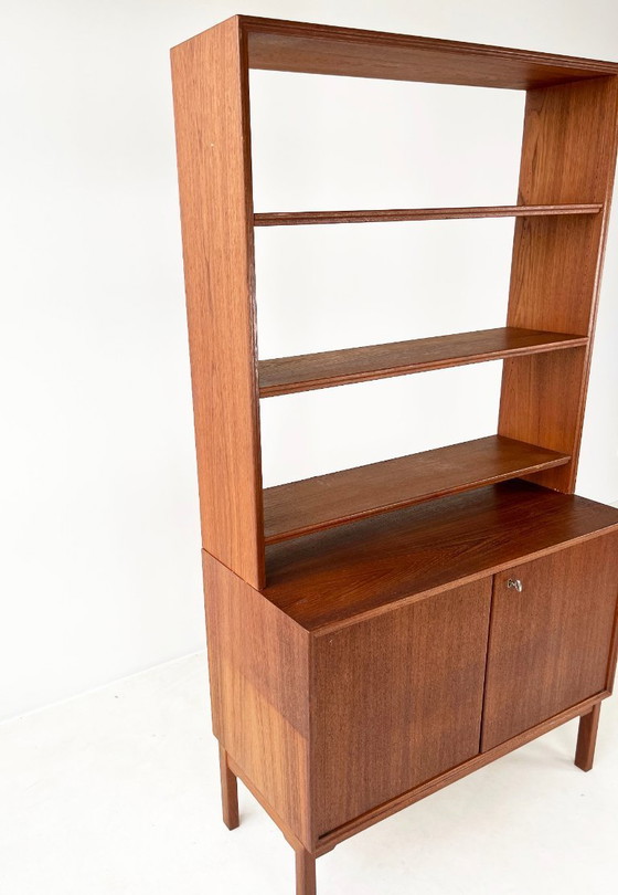Image 1 of Libreria/credenza vintage in teak