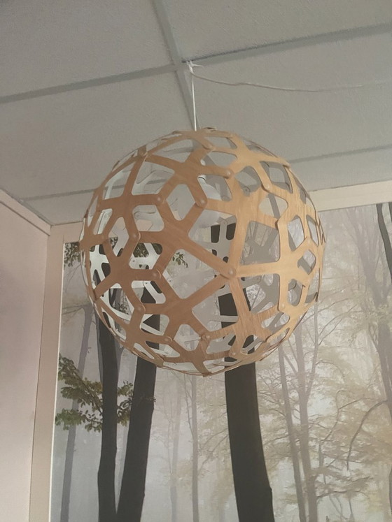 Image 1 of David Trubridge Corallo bianco 1 lato