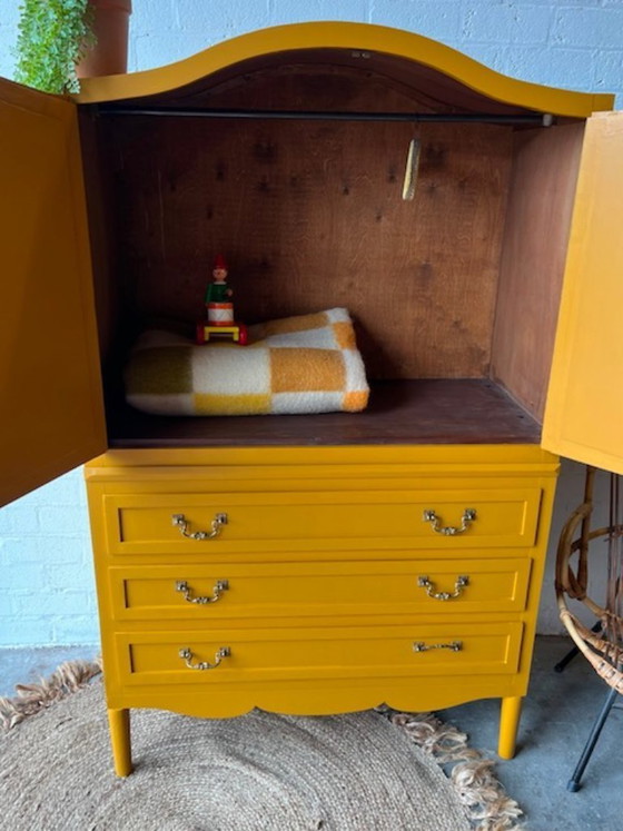 Armoire vintage ancienne, armoire pour chambre d'enfant, armoire pour fille – Buffets, Wood (photo 16 of 20)