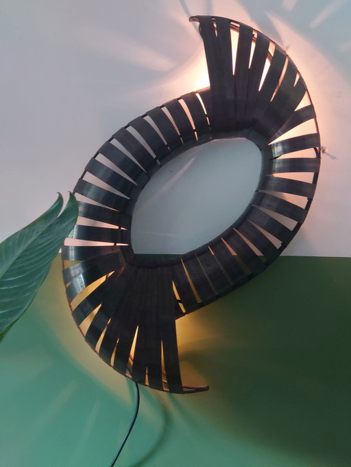Wall lamp the wave